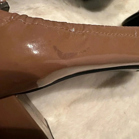 Prada patent leather buckle pumps size 38 - Picture 14 of 16